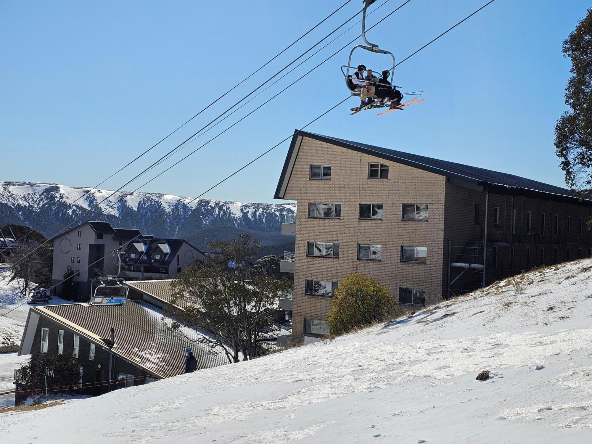 Alpine View Apartments Falls Creek Buitenkant foto